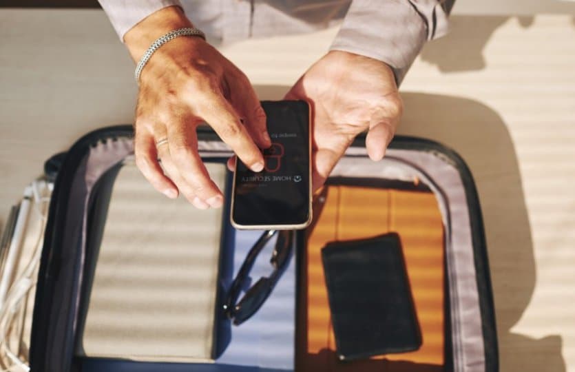 미국 여행객 휴대폰 검사 역대 최다 … 거부하면 입국 거부