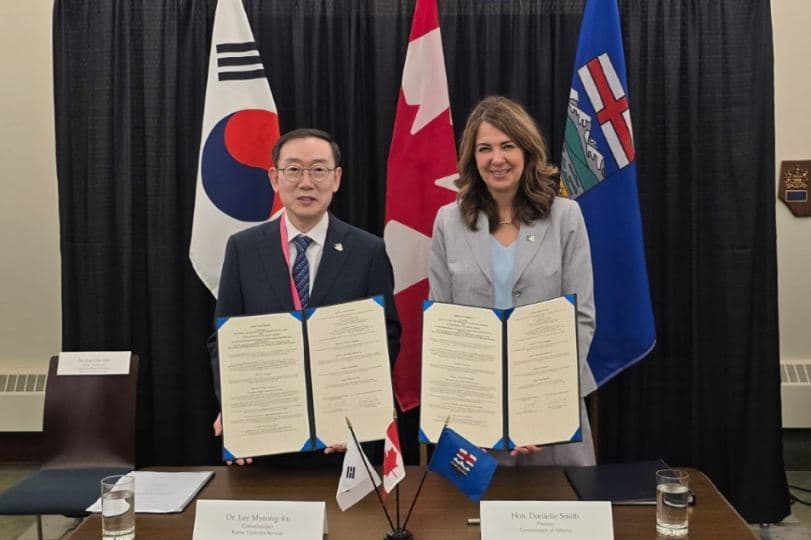 한국 관세청, 중동 대신 캐나다! 앨버타 원유 '0% 관세' 전격 합의