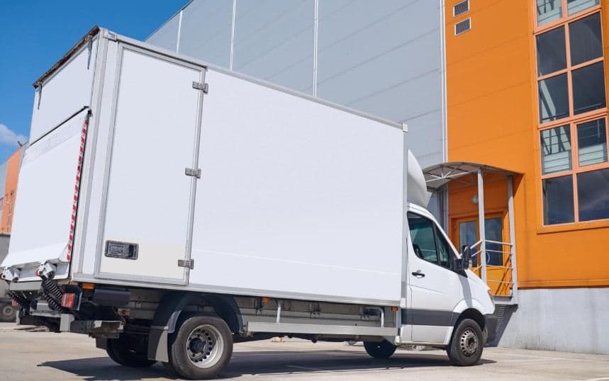 토론토 디젤값 리터당 2달러 돌파… 트럭커 "운행할수록 손해" 한숨