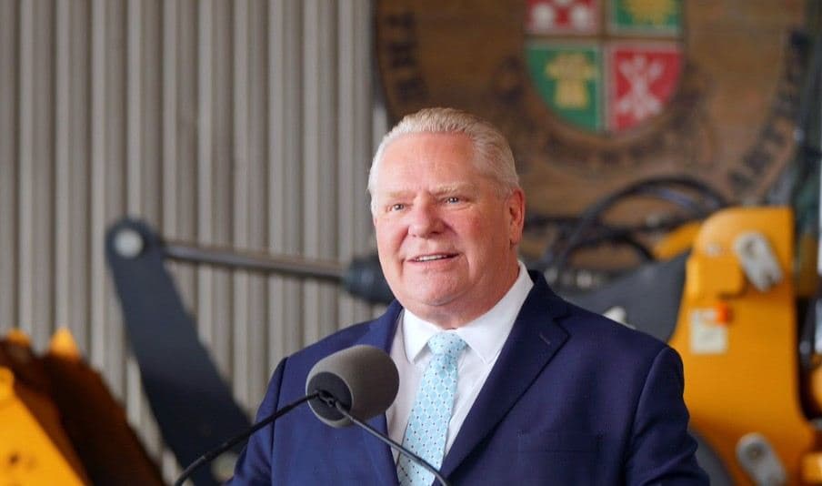 "민심에 귀 기울일 것" 포드 총리, 비난 폭주하자 전용기 '매각' 결정