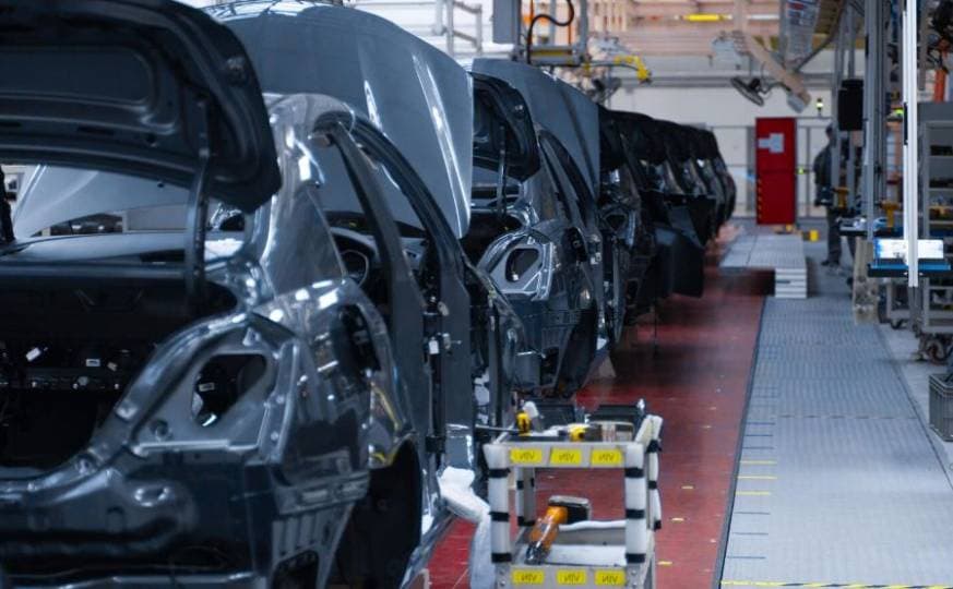 트럼프 관세1년, 온타리오 '고용 쇼크'… 제조업 일자리 5만 개 증발