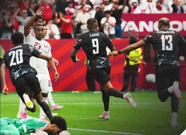 [속보] 캐나다, 카타르 6-0 대파… 월드컵 ‘첫 승’ 조 1위 도약