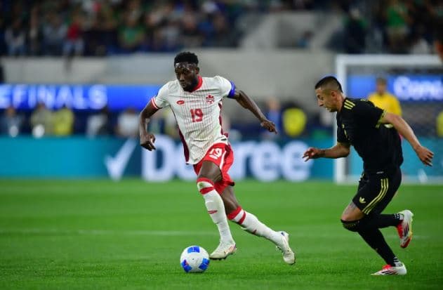 캐나다 축구대표팀, 북중미컵 4강서 멕시코에 2-0 석패 