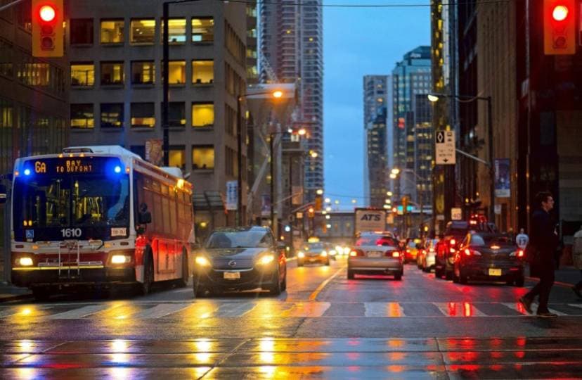 토론토 가로등 ‘LED 전면 교체’ … 5억 달러 투입, 2035년 완료