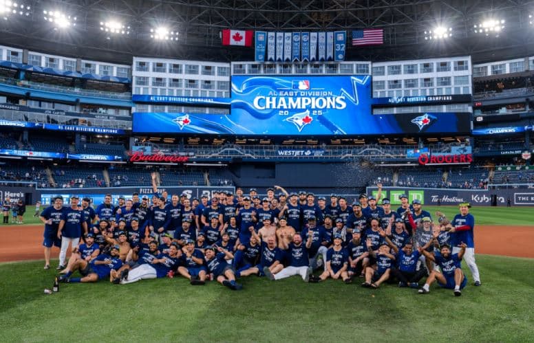 토론토 블루제이스 MLB 동부리그 우승…10년 한 풀어