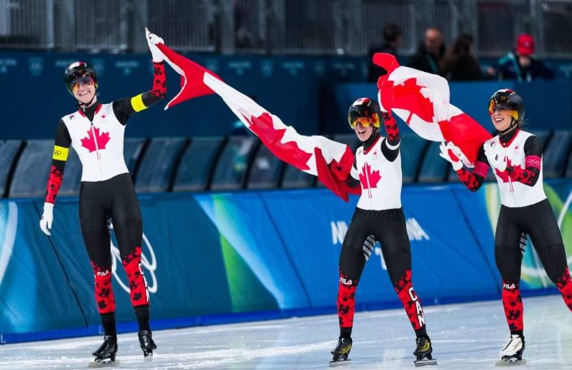 캐나다 스피드스케이팅 女 팀추월 연속 금메달