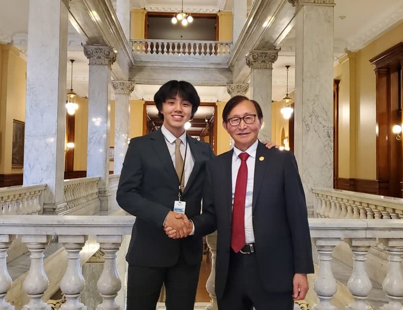 조성준 장관, 고등학생들 만나 의회 민주주의 설명