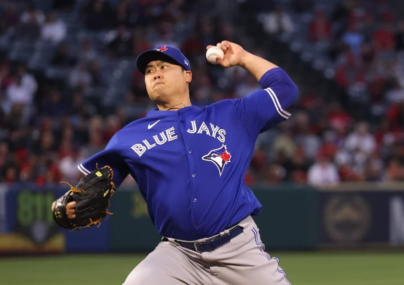 류현진 12년만에 친정팀 복귀... 현역 최고대우 받는다