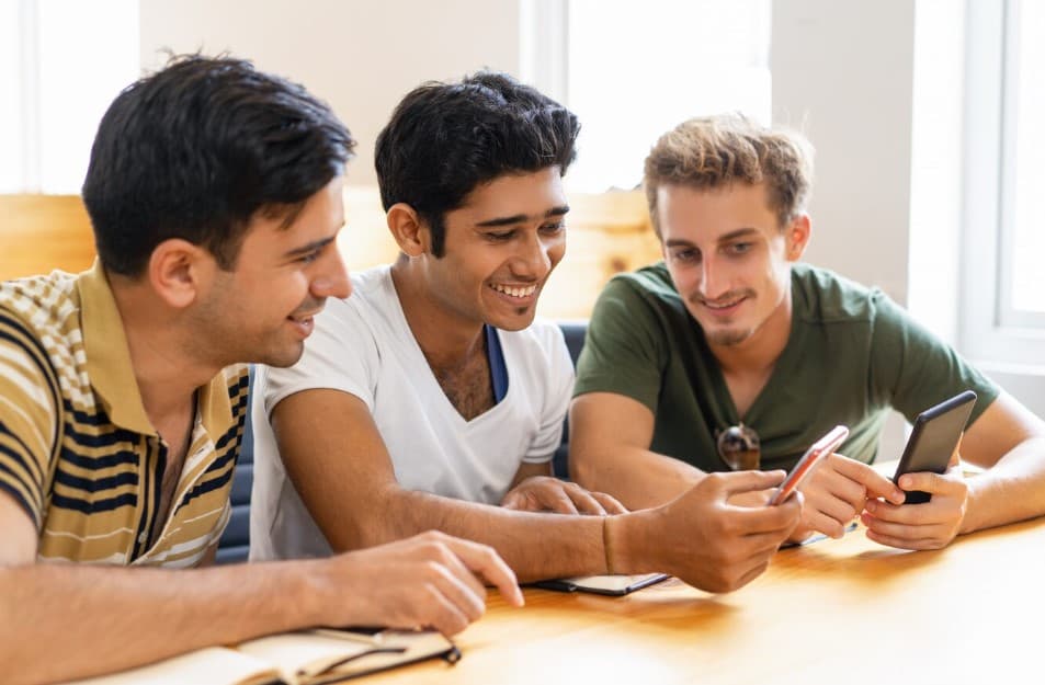 지난해 하반기 인도 유학생 수 급감