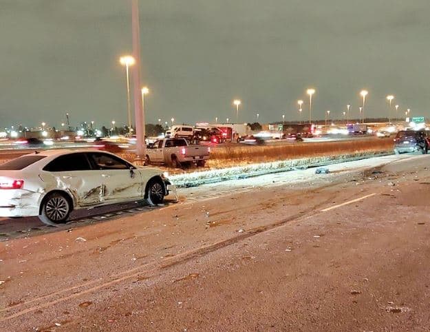 401고속도로 미시사가 방면 '다중 충돌 사고'… 50대 남성 사망