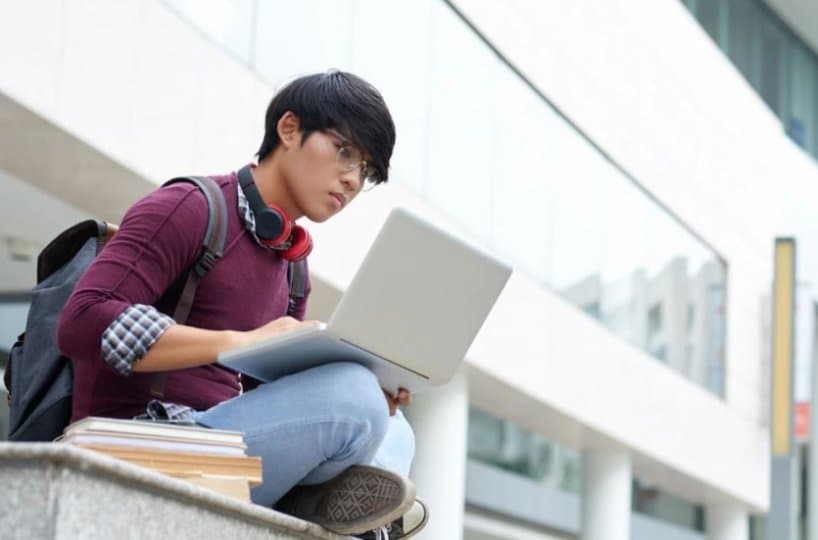 온타리오 'OSAP' 25% 축소 검토…학비 해법은 ‘숨은 장학금’