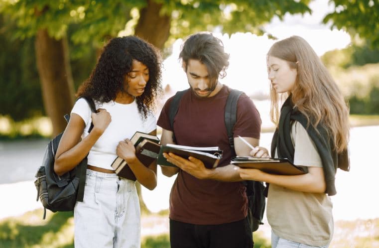 캐나다 유학준비생 잔고증명 2배 이상 올라