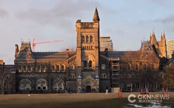 온타리오 대학 교수 노조 '내년 1월 4일부터 파업