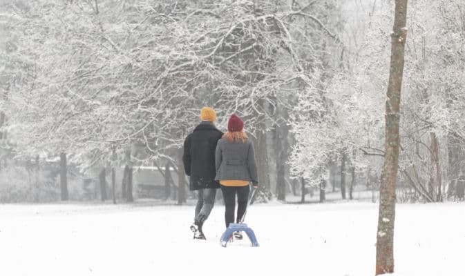 토론토 연인들이 기다리는 첫눈은 언제 내릴까?