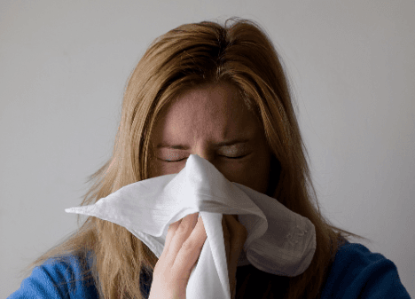 갑작스러운 여름 감기 '코로나' 의심 해봐야
