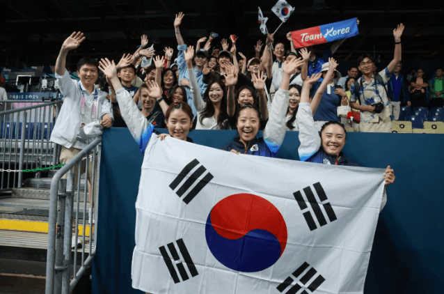 삐약이 신유빈' 마지막에도 웃었다⋯여자 단체전 '동메달'