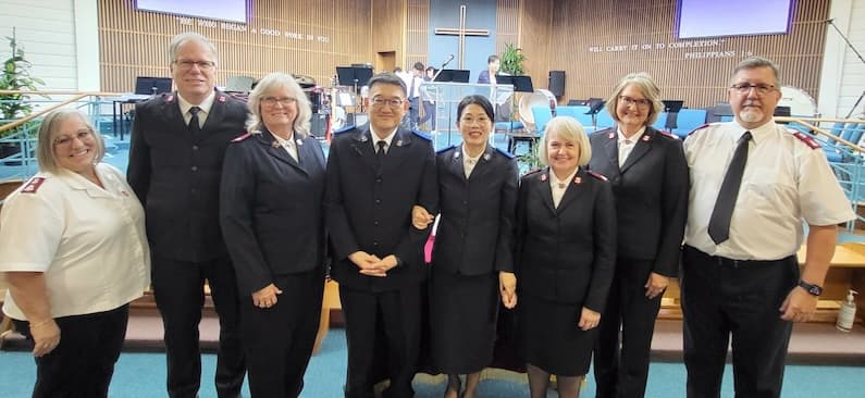 토론토구세군 '장준호,박유경 사관' 임명 예배