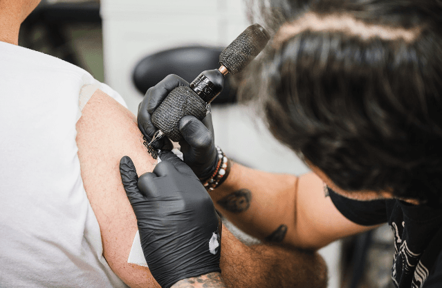 개성 뽐내려 한 '문신'⋯'암' 발병률 높여