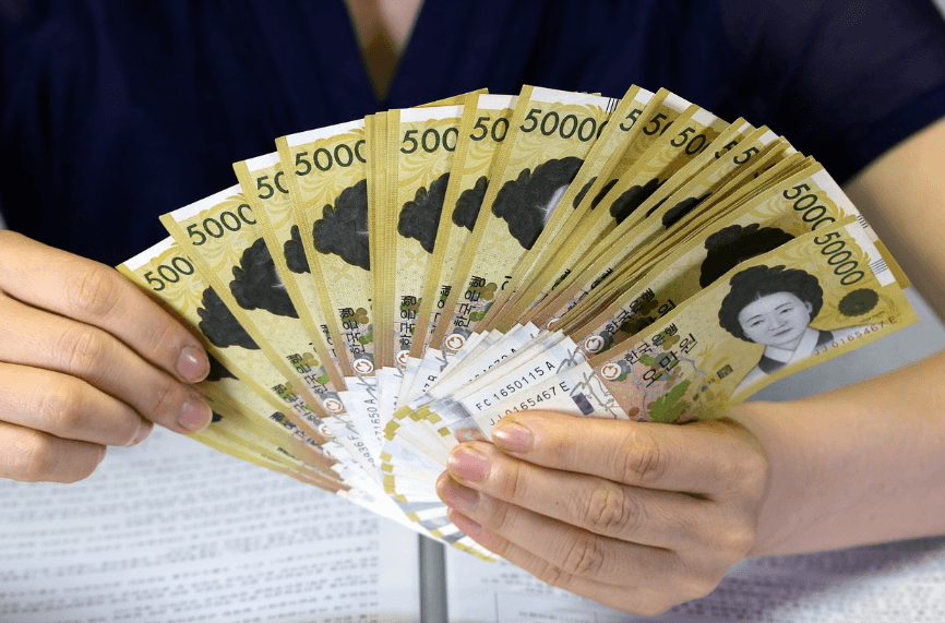 한국 정부 "자녀 둘이면 17억 물려줘도 세금 '0원' 낸다"