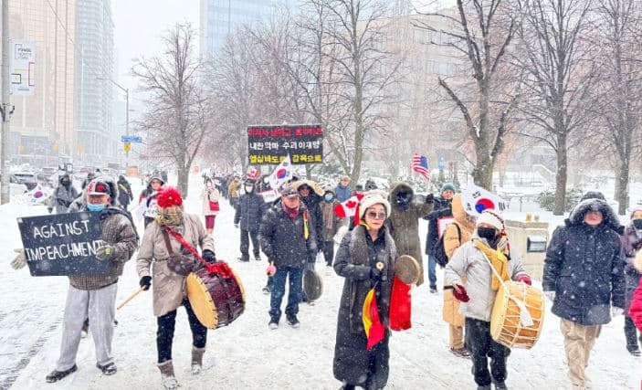 토론토서 외친 '尹 탄핵반대' 집회 … 보수단체들 시국 선언