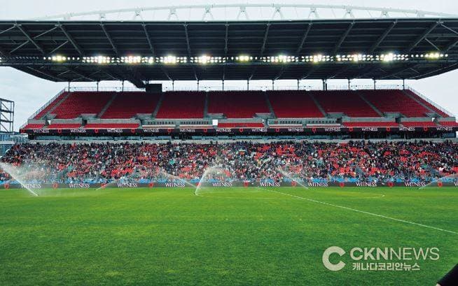 토론토 BMO 필드, 4만 5천석 규모로 재단장  '월드컵 준비 ‘완료’