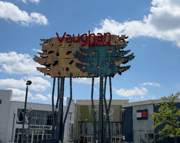 번 아울렛 주차장 총격사건 발생 '20대 여성 사망'