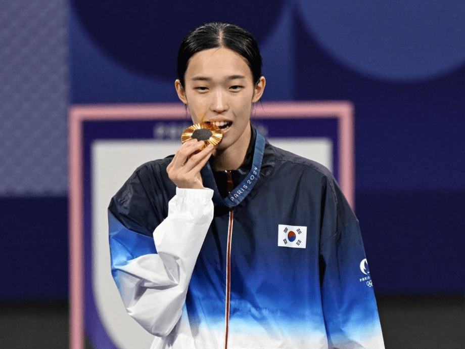 파리에서 울린 애국가, 한국 "태권도 종주국 자존심 지켰다"