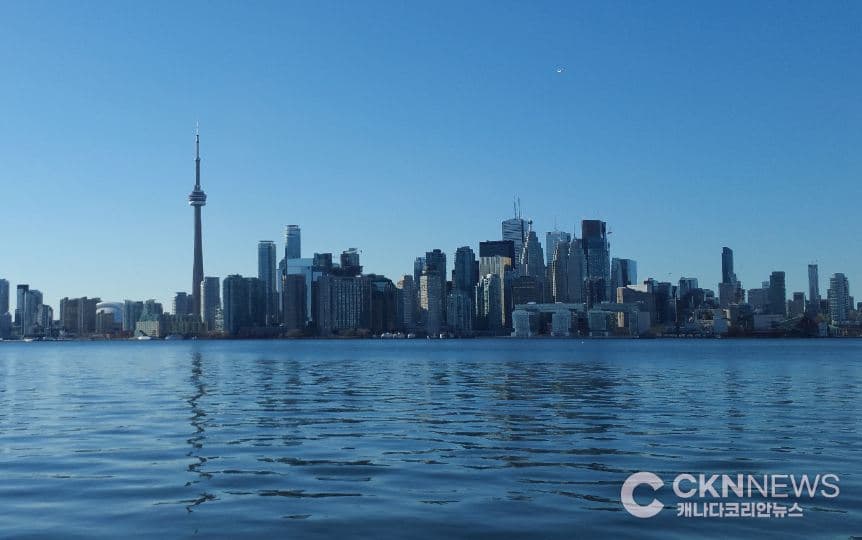 이번 주말 광역토론토 '영상 15도' … 얼어붙은 도심 녹인다
