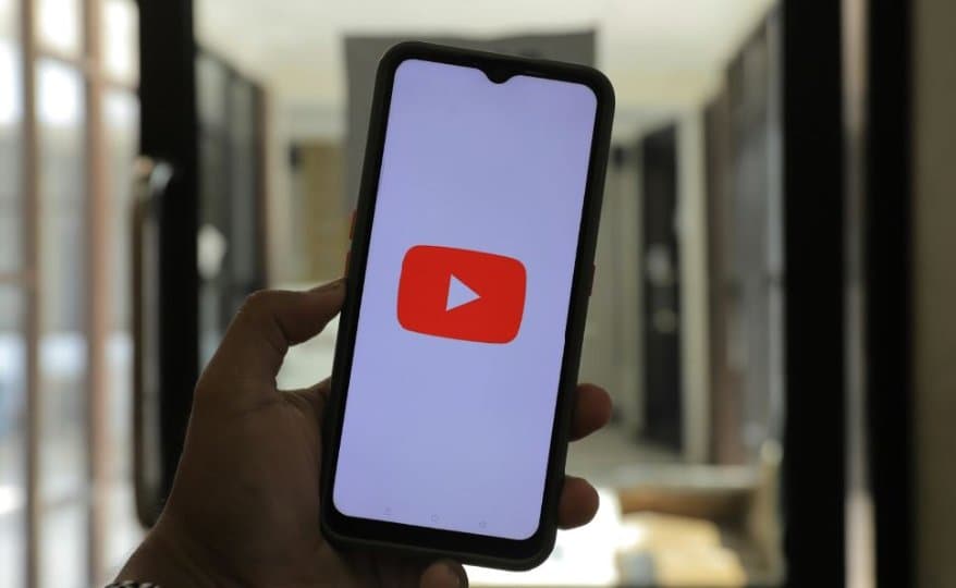 유튜브 수익도 불법? 캐나다 ‘클로즈 워크퍼밋’ 핵심 쟁점