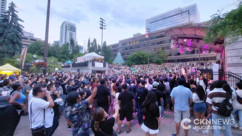 K팝의 열기부터 궁중한복쇼까지 … '제25회 토론토한인대축제'