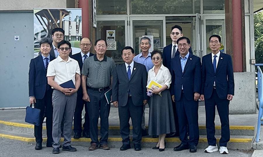 대통령 특사단, 토론토한인회 방문 '한인사회 현안 청취'