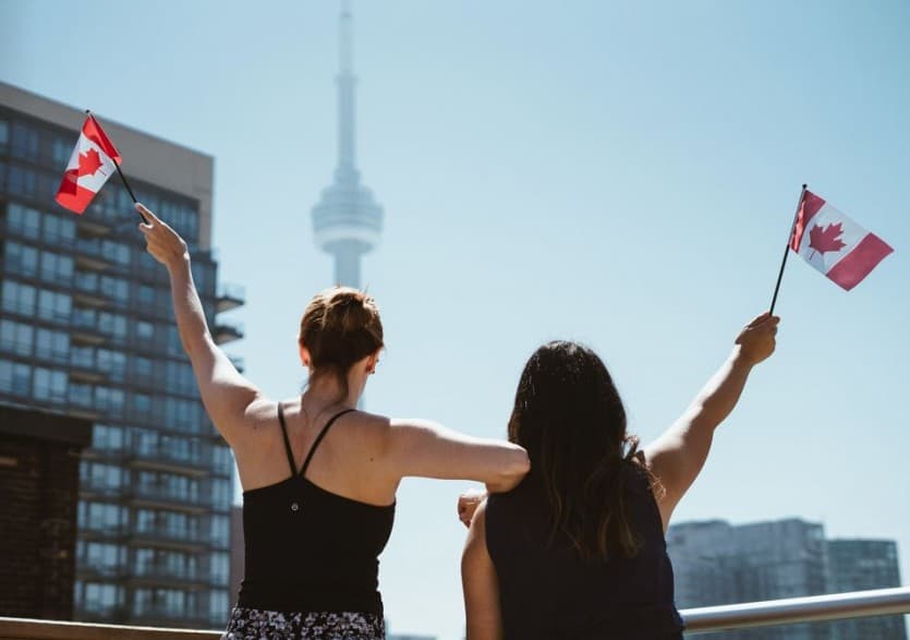 익스프레스 엔트리 점수 소폭 하락... “8천명 대규모 선발”