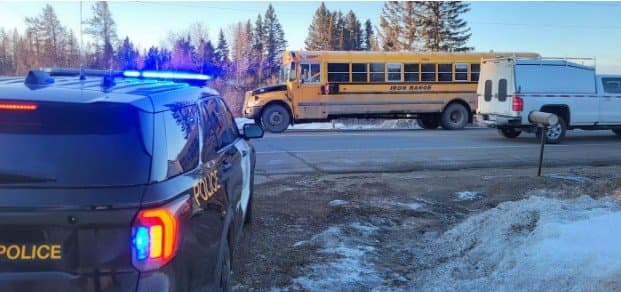 경찰 눈앞서 스쿨버스 추월… 온주 40대 ‘490달러 벌금’