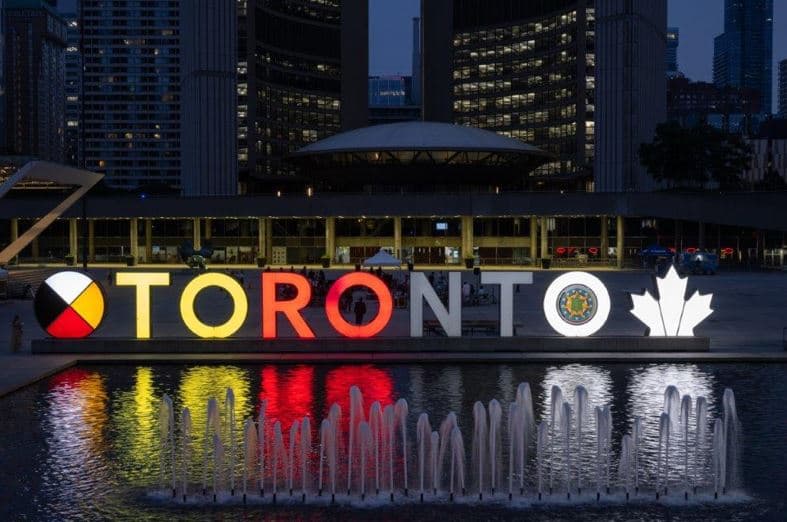 캐나다 현충일 주간 '토론토에서 열리는 추모 행사'