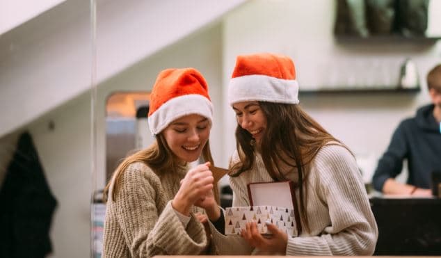토론토, 크리스마스 연휴 '여는 곳과 닫는 곳'